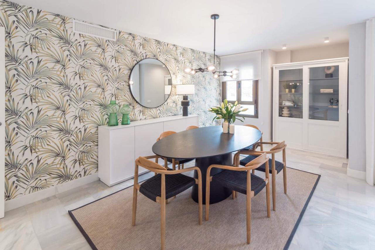 Premium Apartment & Free Parking By Ele Apartments Malaga Bagian luar foto